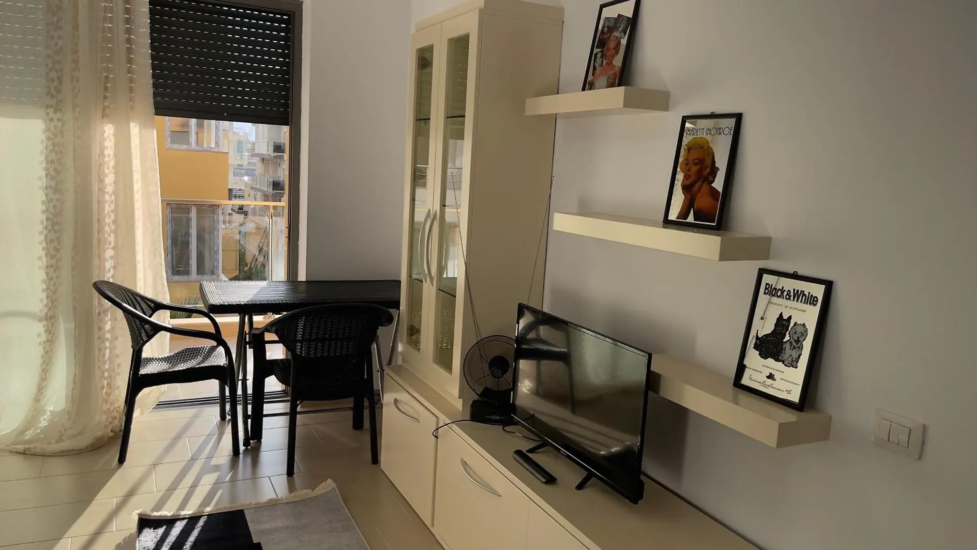 Diamond Hill Apartment Vlore 0*,